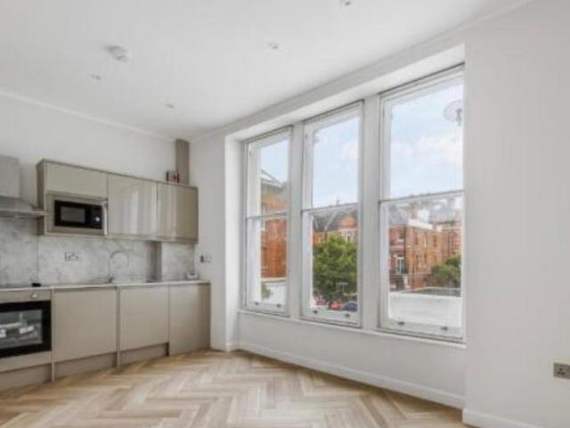 Studio for rent in London Borough of Hammersmith and Fulham, Greater London
