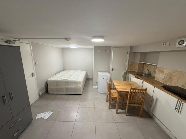 Apartment for rent in Hanley, Stoke-on-Trent