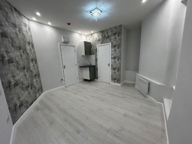 Apartment for rent in Cat Hill, Isle Of Man