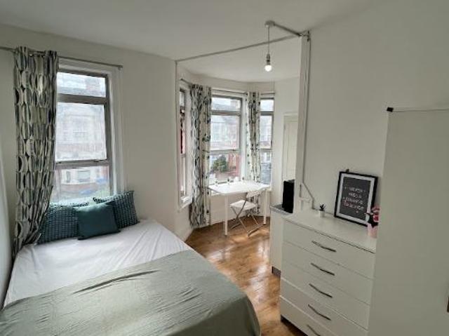 Studio for rent in Harlesden, Greater London