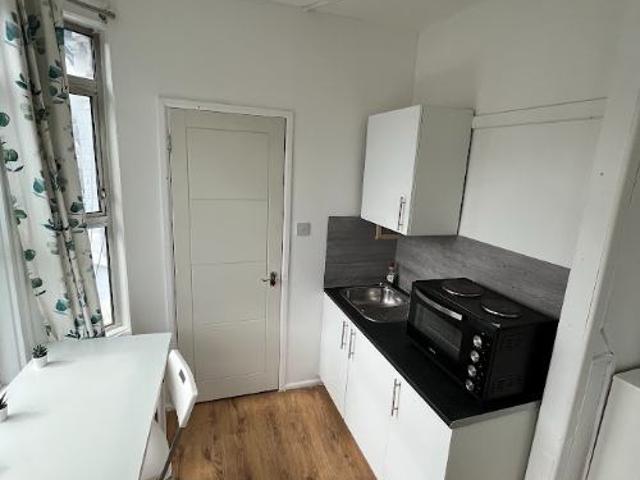Studio for rent in Harlesden, Greater London