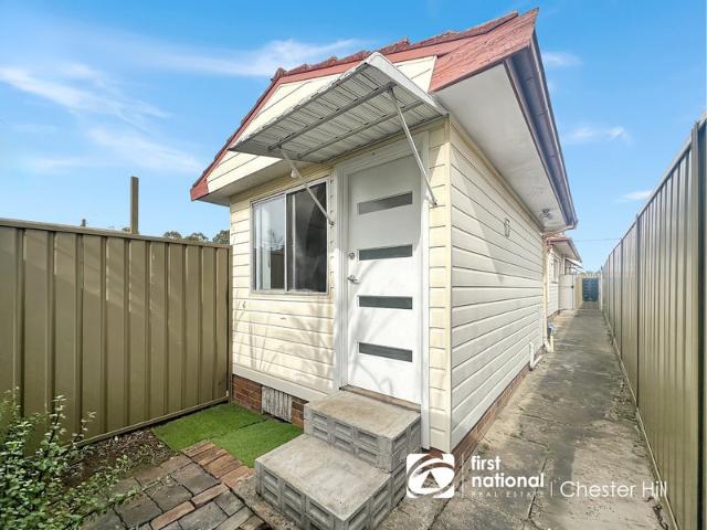 Granny Flat for rent in Sydney, New South Wales