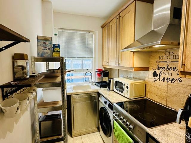 Studio for rent in Brunswick, Brighton & Hove
