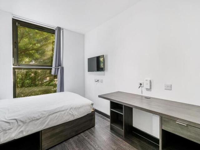 Studio for rent in Acton, Greater London