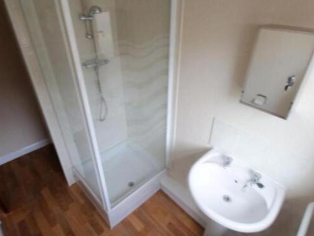 Studio for rent in Cat Hill