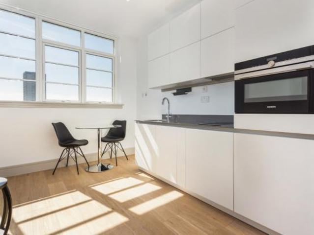 Studio for rent in Cat Hill