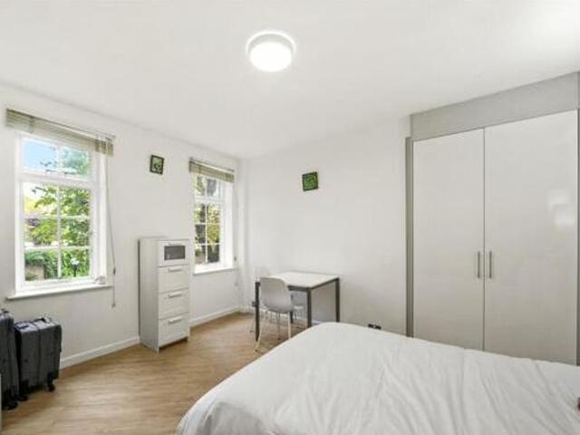 House for rent in Lyons, Greater London