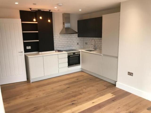 Flat for rent in Cat Hill