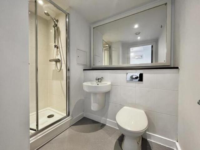 Studio for rent in City Centre, Calderstones