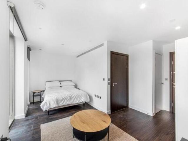 Flat for rent in Cat Hill