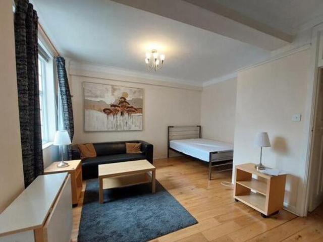 House for rent in Lyons, Greater London