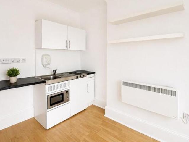 Studio for rent in Cat Hill