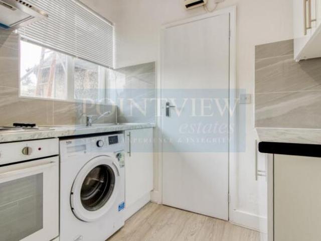 Studio for rent in North Watford, Hertfordshire