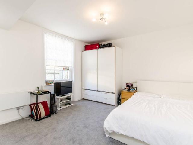 Studio for rent in St John's Wood