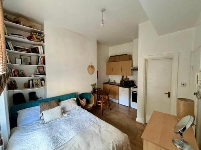 Studio for rent in South Hackney, Greater London