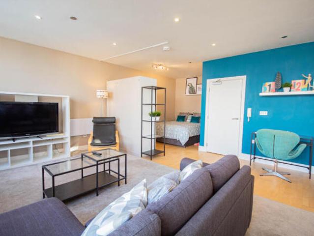 Studio for rent in City Of Kingston Upon Hull