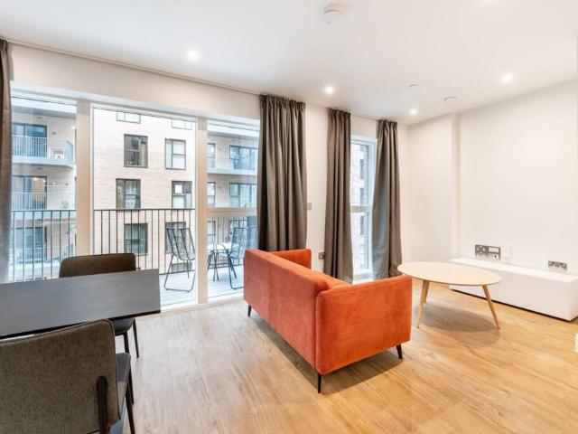 Studio for rent in Colindale