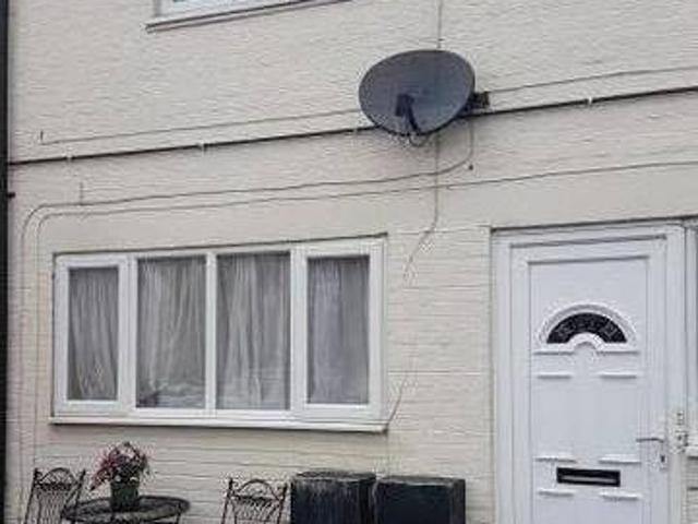 House for rent in Surrey, England