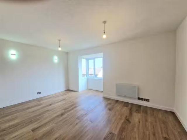 House for rent in Northolt, Greater London