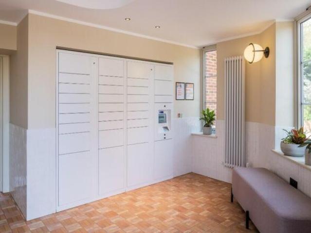 Studio for rent in Cat Hill