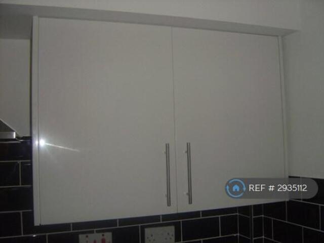 Studio for rent in Cat Hill