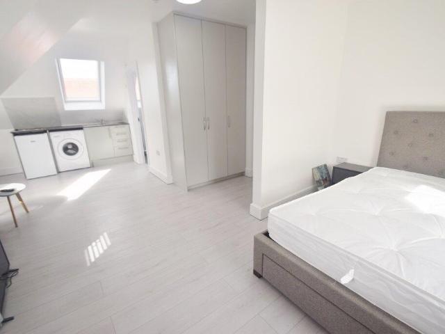 Flat for rent in Golders Green