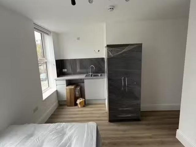 House for rent in Cockfosters, Greater London