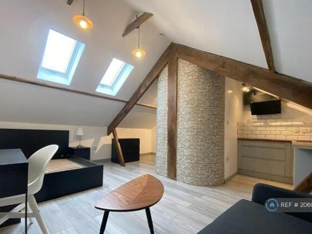 House for rent in Lyons, Greater London