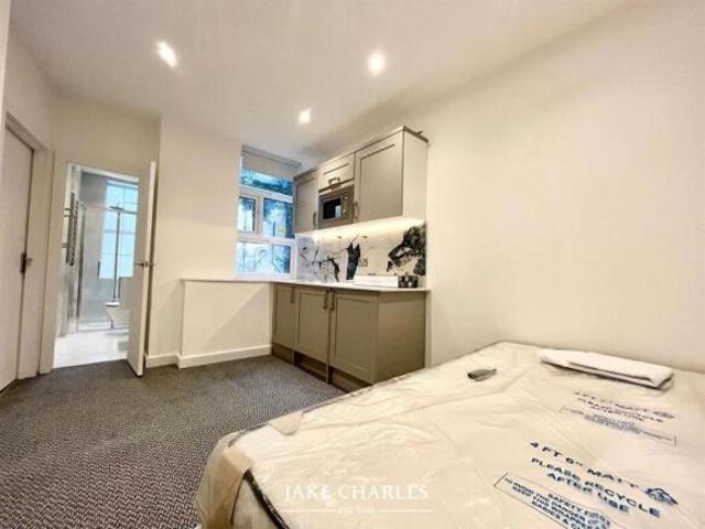 Studio for rent in Greater London