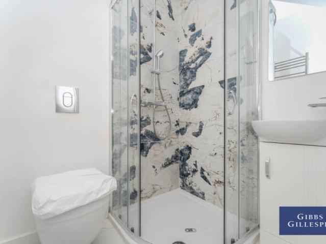 Studio for rent in Cat Hill, England