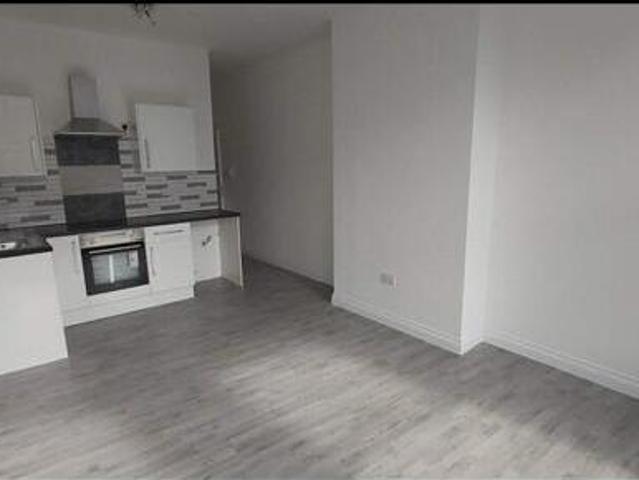 House for rent in Calderstones