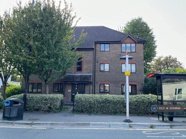 Studio for rent in Brentford End, Greater London