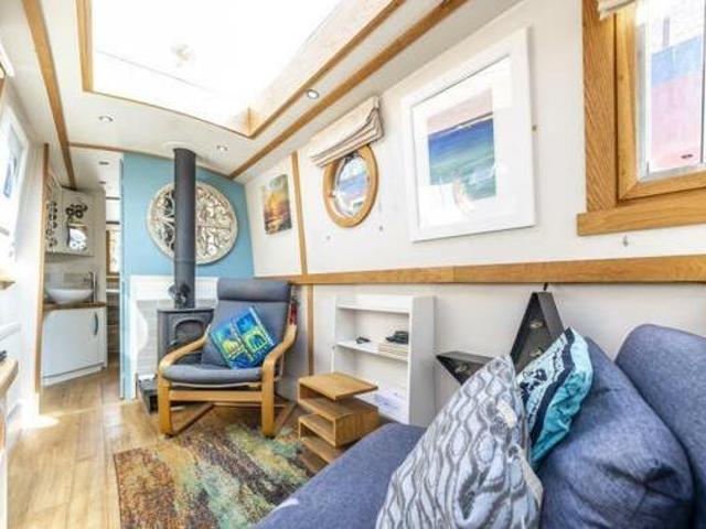 House for rent in Brentford End, Greater London