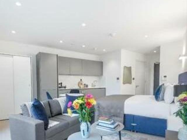House for rent in Brentford, Greater London