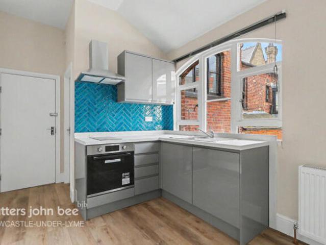 Studio for rent in Stoke, Stoke-on-Trent