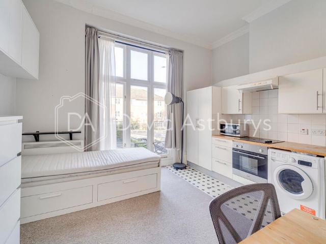 Studio for rent in Cat Hill, Isle Of Man