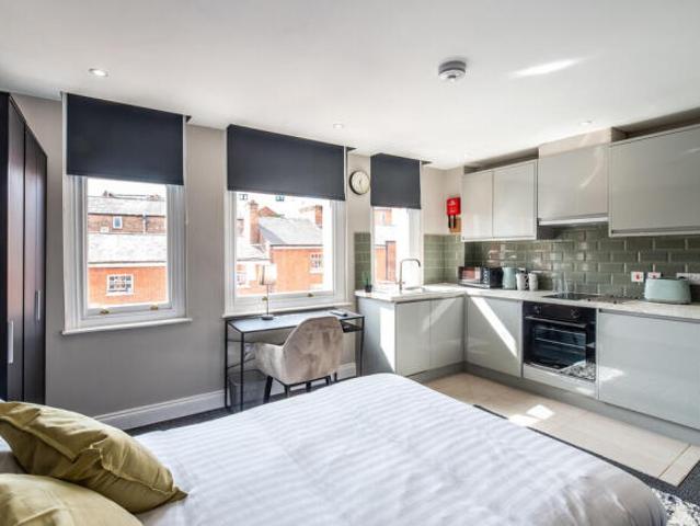 Studio for rent in East Midlands
