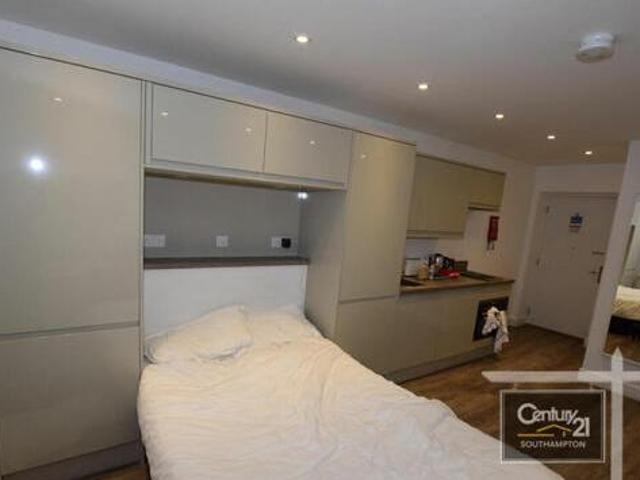 House for rent in Barton Stacey, Hampshire