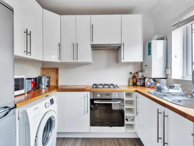 Flat for rent in Cat Hill