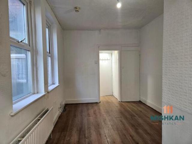 Flat for rent in Georgia, Greater Manchester