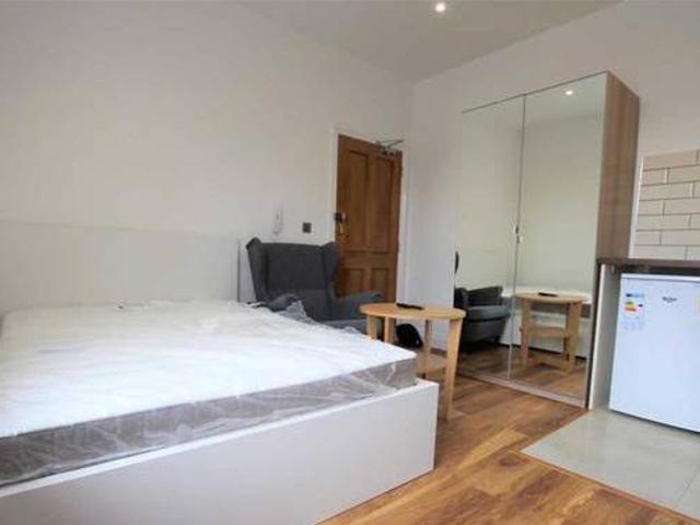 House for rent in Lyons, Greater London