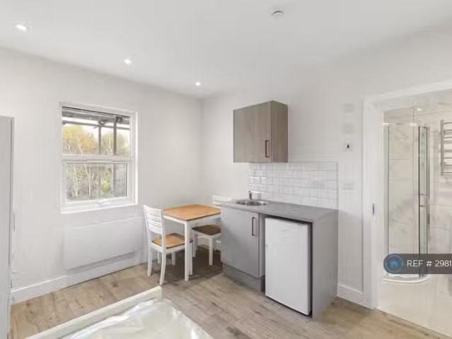 House for rent in Enfield, Greater London
