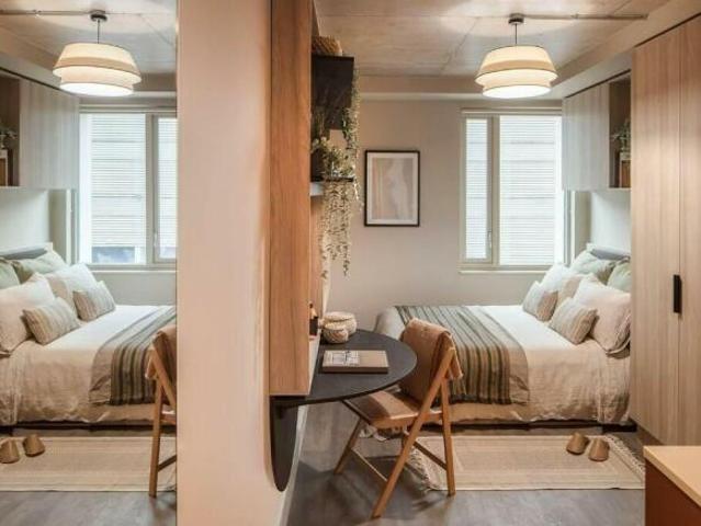Studio for rent in Cat Hill