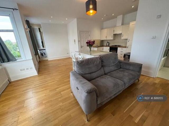 Studio for rent in Cat Hill