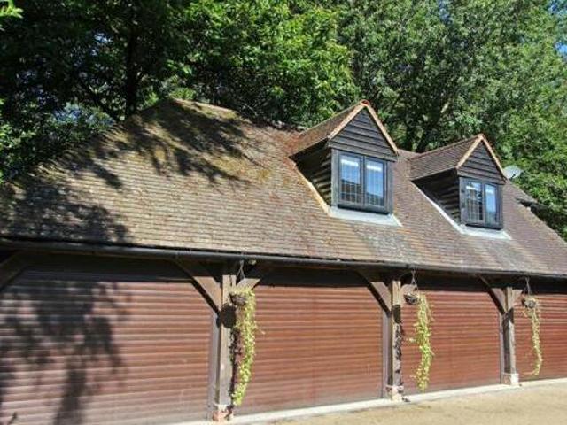 House for rent in Red Hill, Surrey