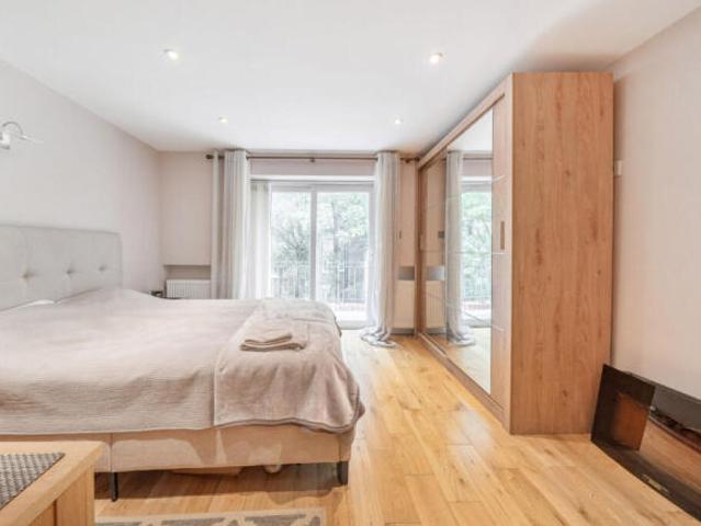 Studio for rent in Chiswick, Greater London