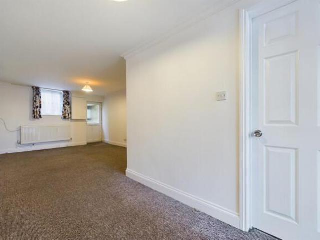 Studio for rent in Clarendon, Ash