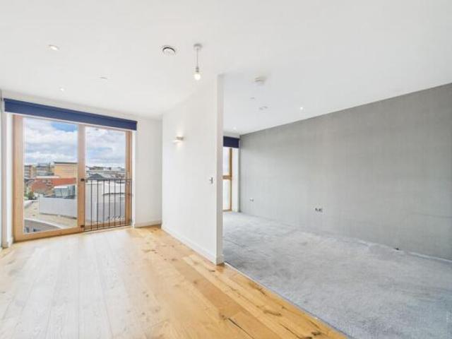 Studio for rent in Hanley, Stoke-on-Trent