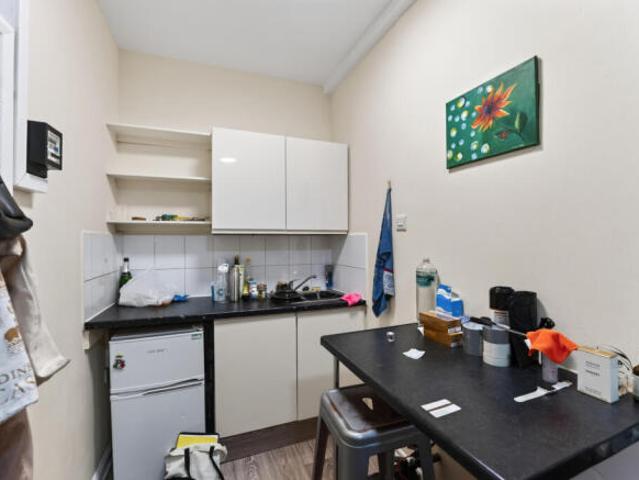 Studio for rent in Cat Hill, England