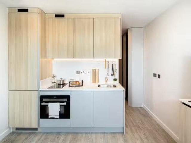 House for rent in Croydon